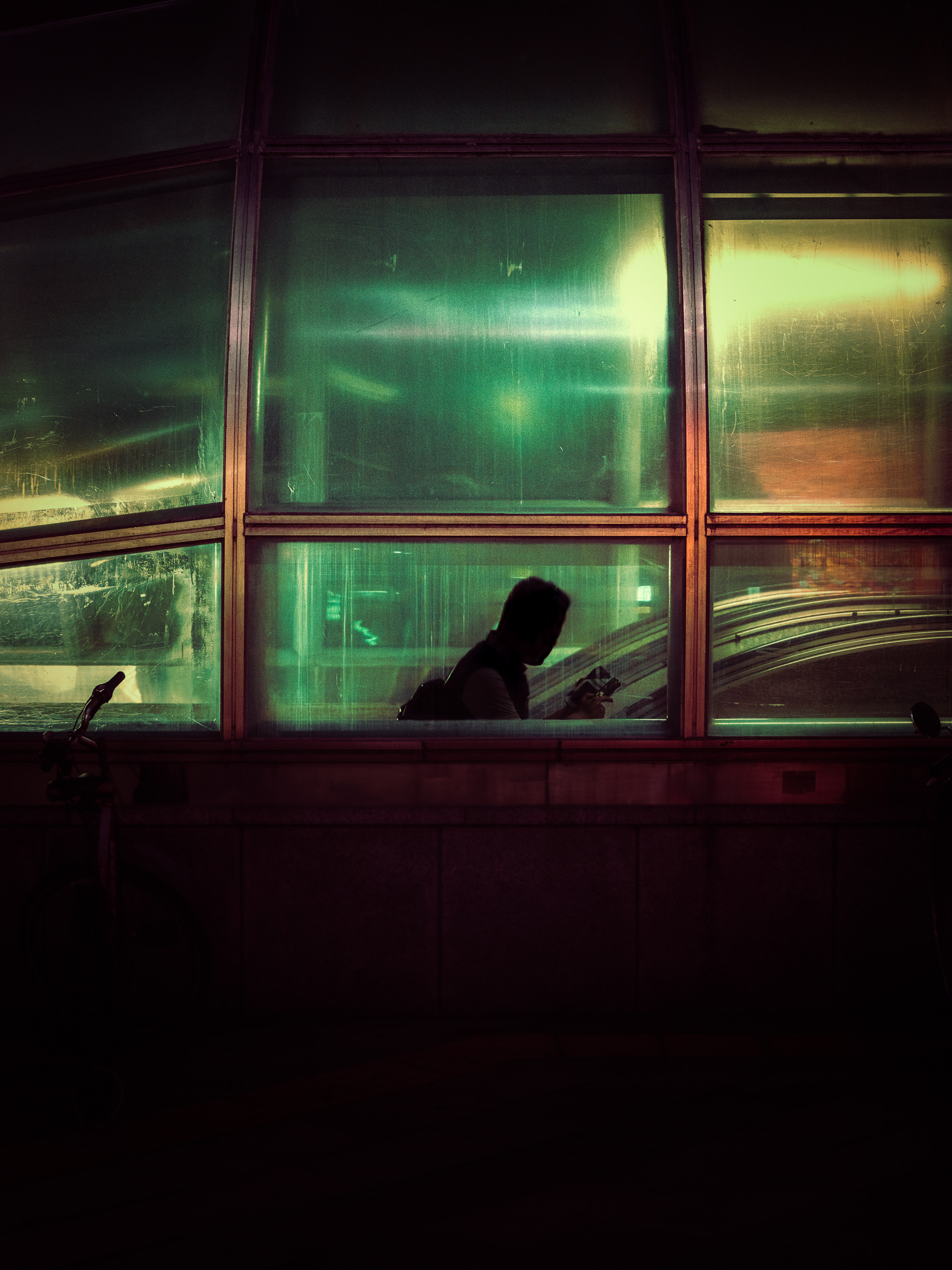 The Night Seoul Forgot to Breathe