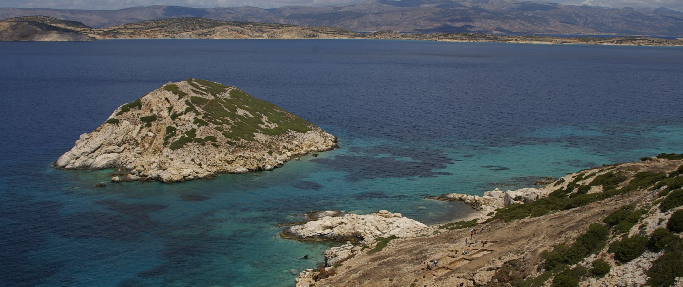 Daskalio, Keros : The Sanctuary on Keros and the Origings of Aegean Ritual Practice src: Philaniotou